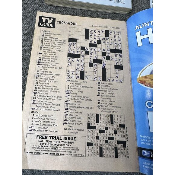 TV Guide Elvis Presley July 4-10 2004 December 5-11 2004 & Hologram Edition - Picture 5 of 11